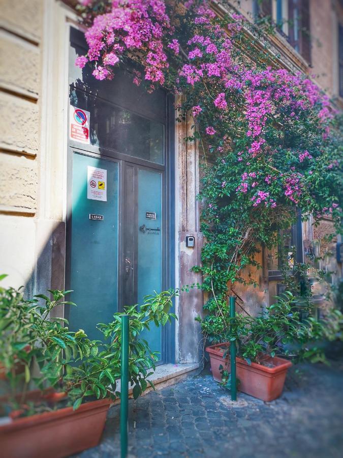Trastevere Glasshouse 3* Rom