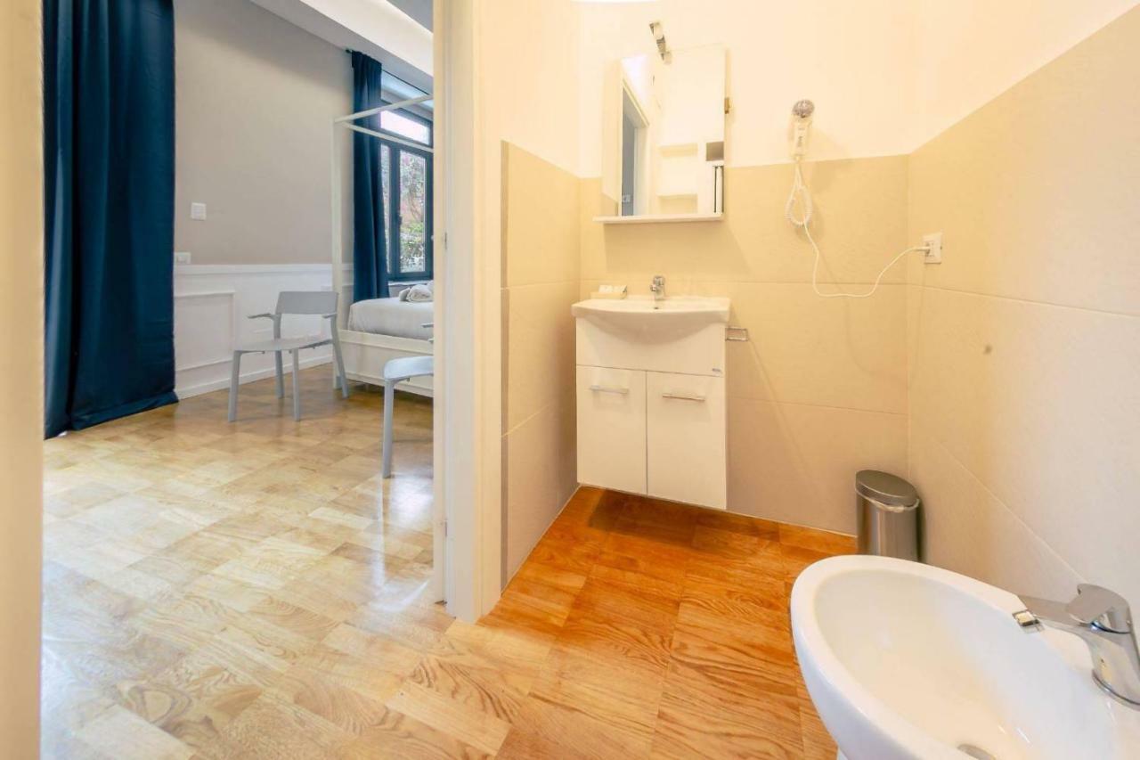 Trastevere Glasshouse Gasthof 3*